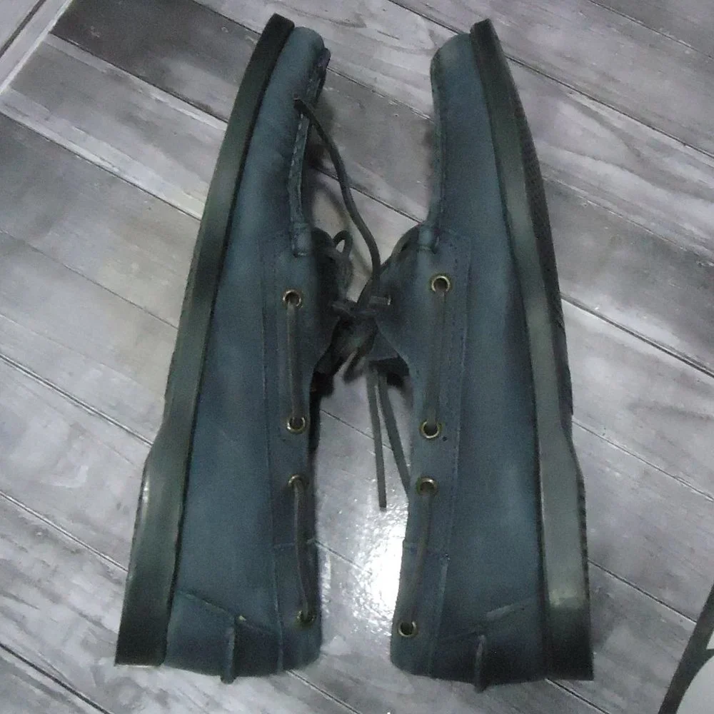SIZE 11. Sebago Docksides boat shoes